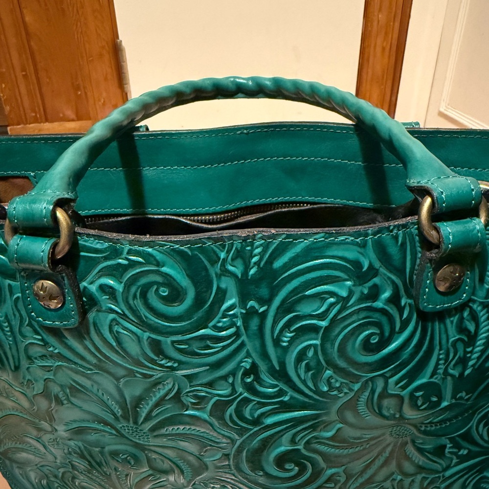 Patricia Nash Large Tooled Leather Tote NWT - Picture 3 of 16
